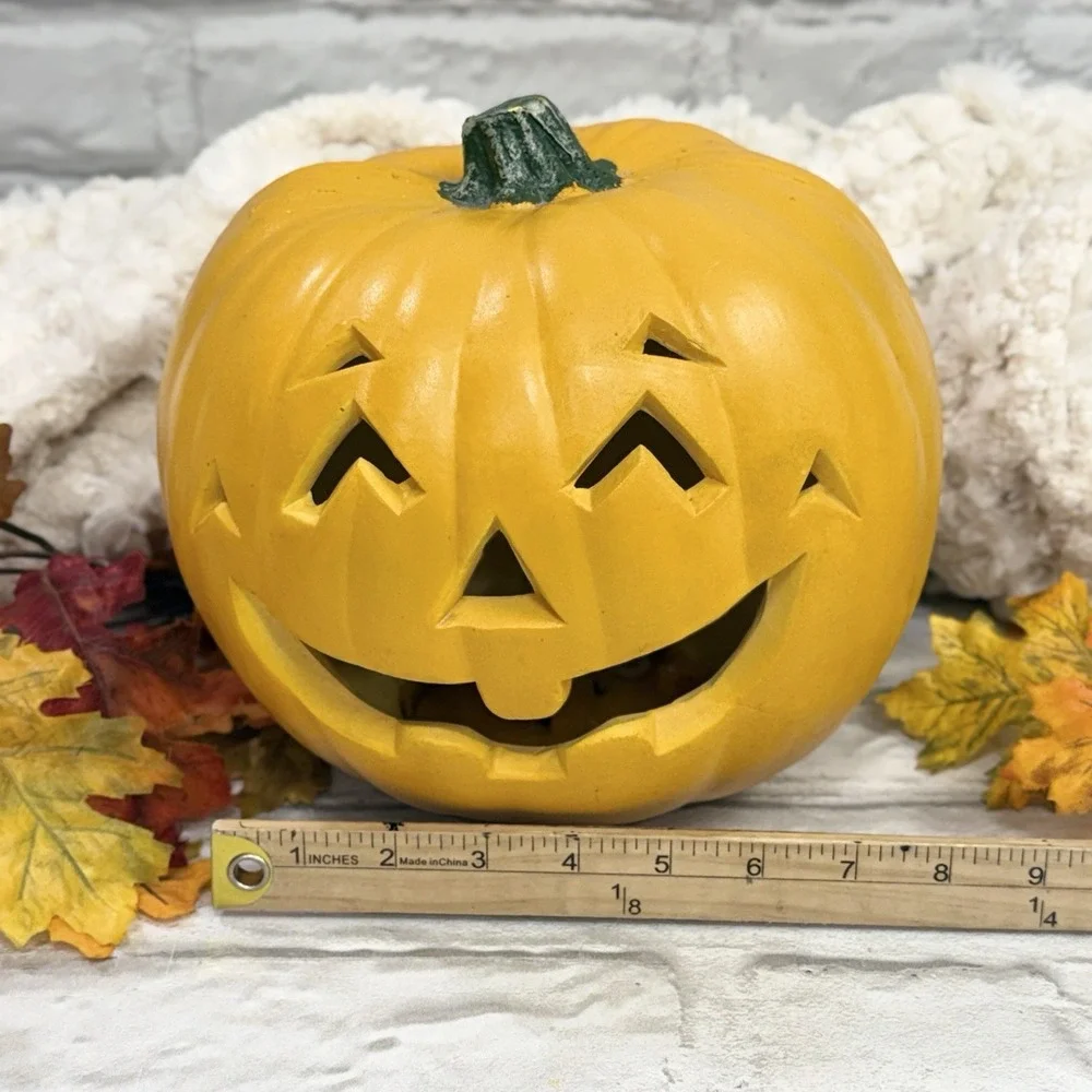 Halloween Jack O'Lantern Foam Blow Mold Light Up Pumpkin Happy Face 